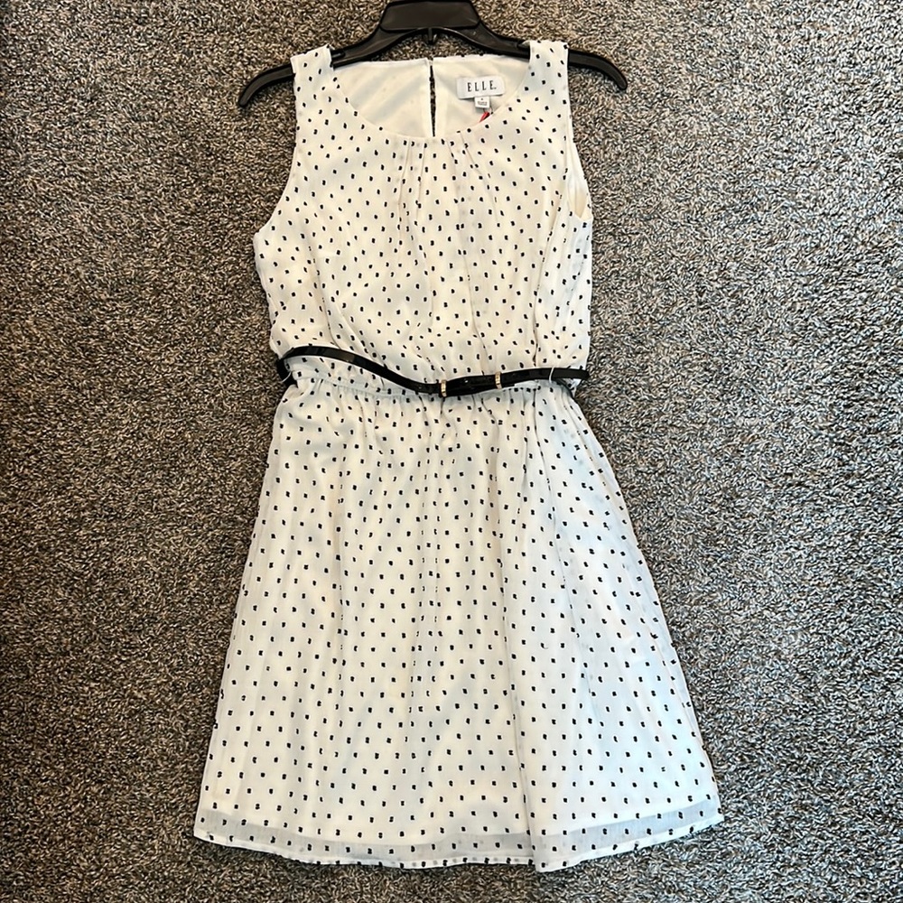 Elle Off White Clip Dot Belted Dress NWT